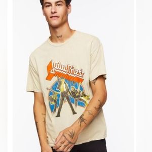 Judas Priest Global Graphic Band T-shirt. UNISEX Men's Size Medium